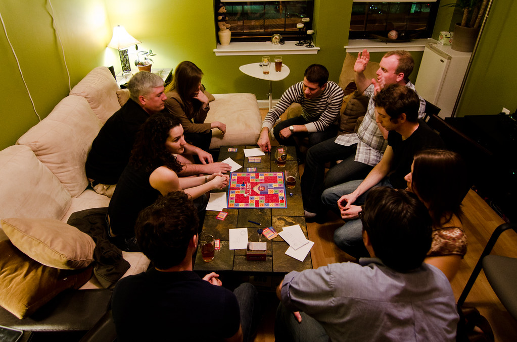 How To Host A Game Night? – Things To Keep In Mind