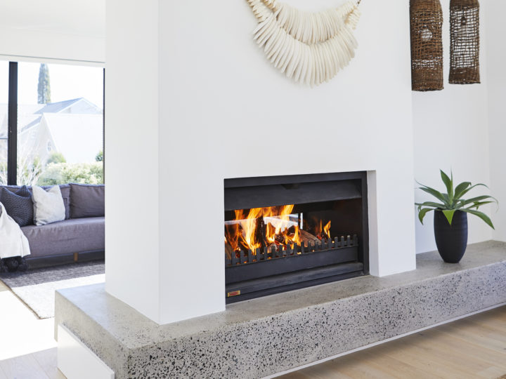 10 Double Sided Fireplaces