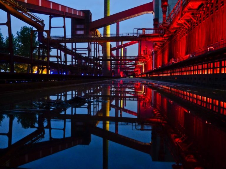 What is Industrial Architecture ? A complete Guide By House Decorz