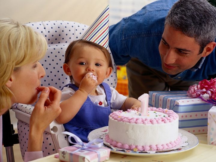 Celebrate Your Kid’s First Birthday Party on a Budget