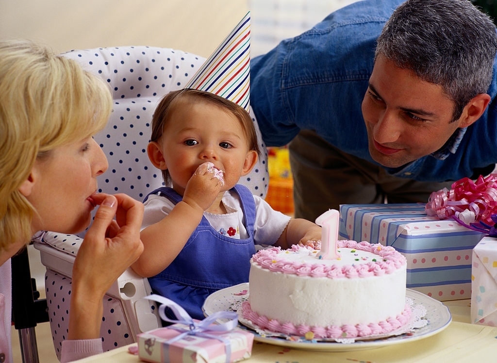 Celebrate Your Kid’s First Birthday Party on a Budget