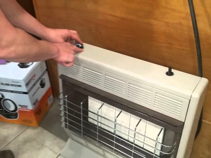 How to Light a Gas Wall Heater