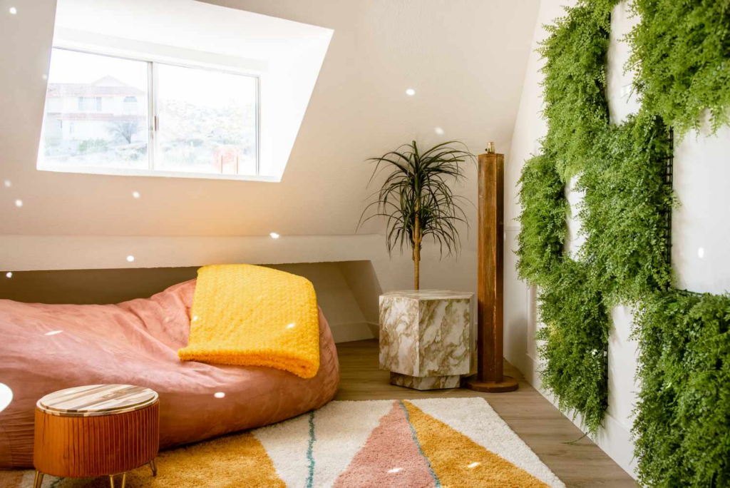 Wall-Mounted Plants